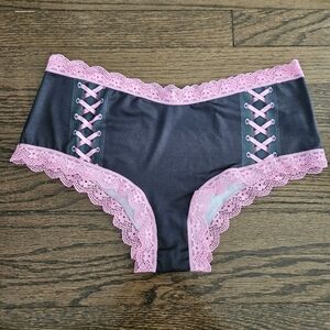 Chic Black Panties with Pink Lace Accents